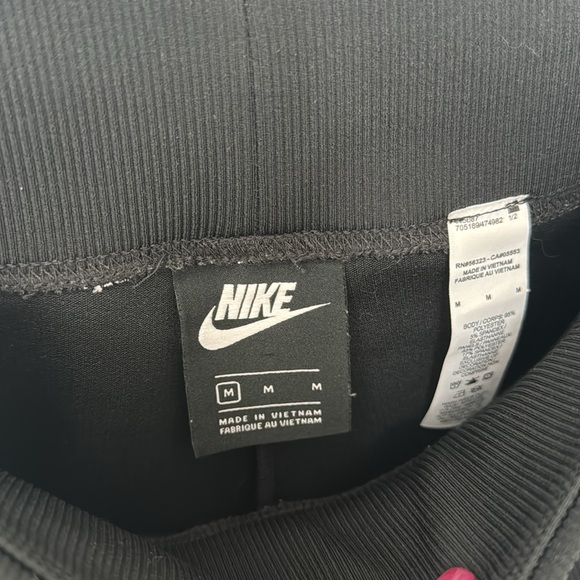 Nike medium biker shorts - ribbed black - Picture 4 of 4